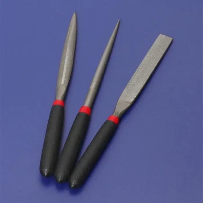 Ensemble d'outils à main pour menuiserie artisanale