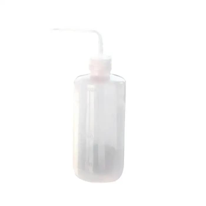 Bouteille d'arrosage avec bec verseur