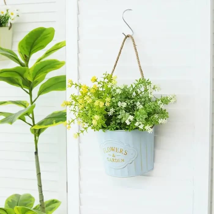 Pot de fleurs suspendu semi-circulaire en fer forgé rétro